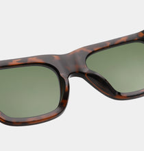 Cargar imagen en el visor de la galería, Lente Agnes Demi Tortoise
