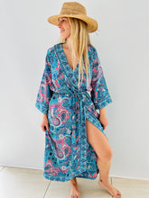 Cargar imagen en el visor de la galería, Kimono Chic Largo azul
